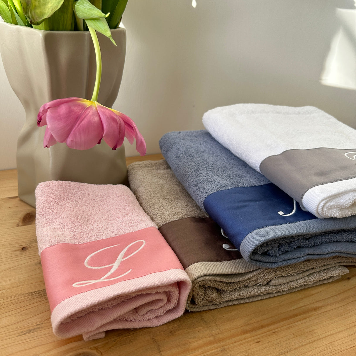 Asciugamani 1+1 LETTERA by Opera Prima Firenze