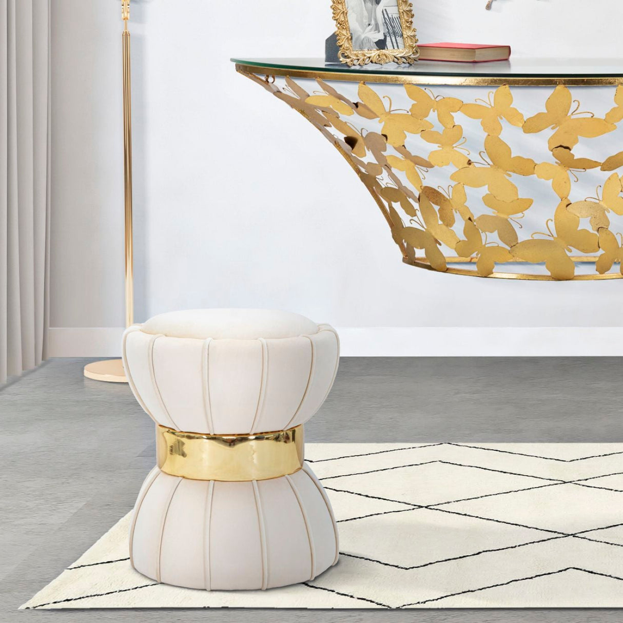 SGABELLO FLOWER CREMA CM Ø 40X44