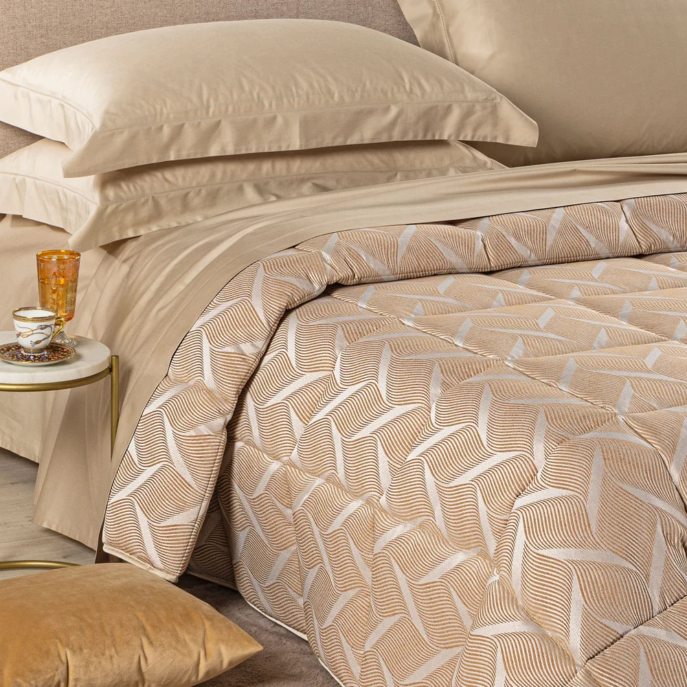 Trapunta Matrimoniale In Raso Jacquard Biki - Caleffi