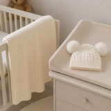 Copertina Culla con Cappellino Due Pon Pon Coordinato art. B527/1F - I Batuffolini
