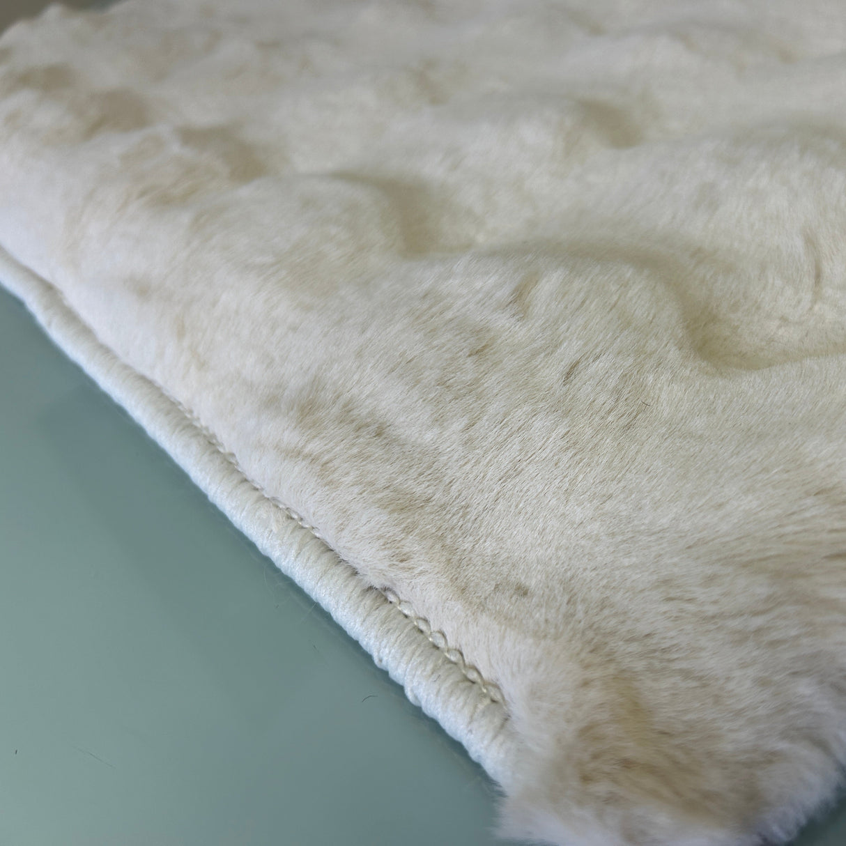 Tappeto Arredo Bubble Rabbit Linea Oro 60x90 Effetto Pelo Raso Morbido