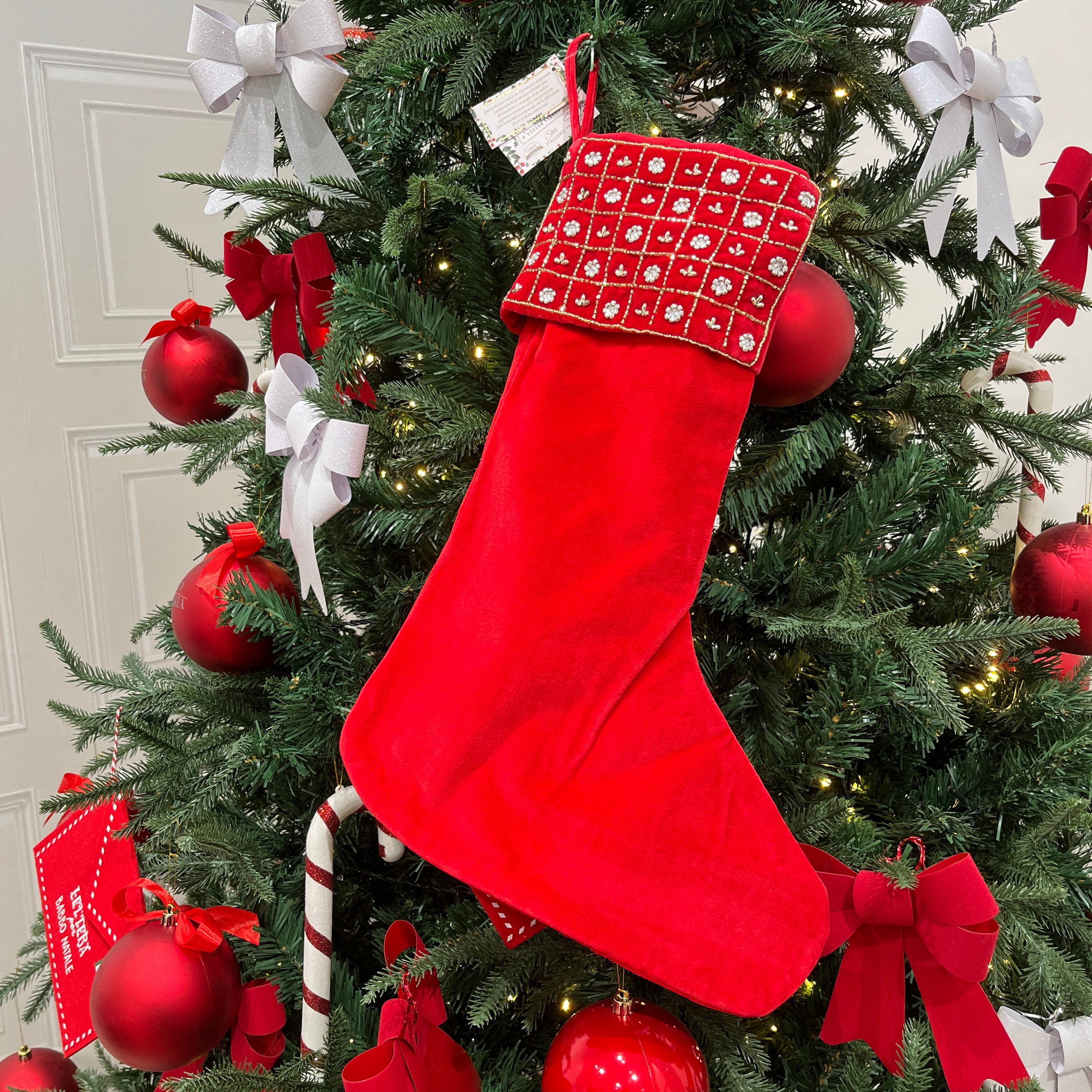 Calza di natale immagine stock. Immagine di caduta, rosso - 12151199