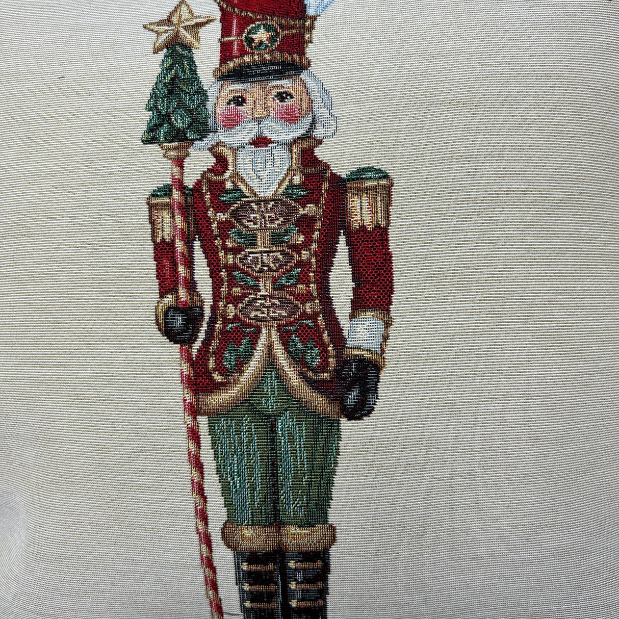 Cuscino Arredo SCHIACCIANOCI dis.56 - Karì