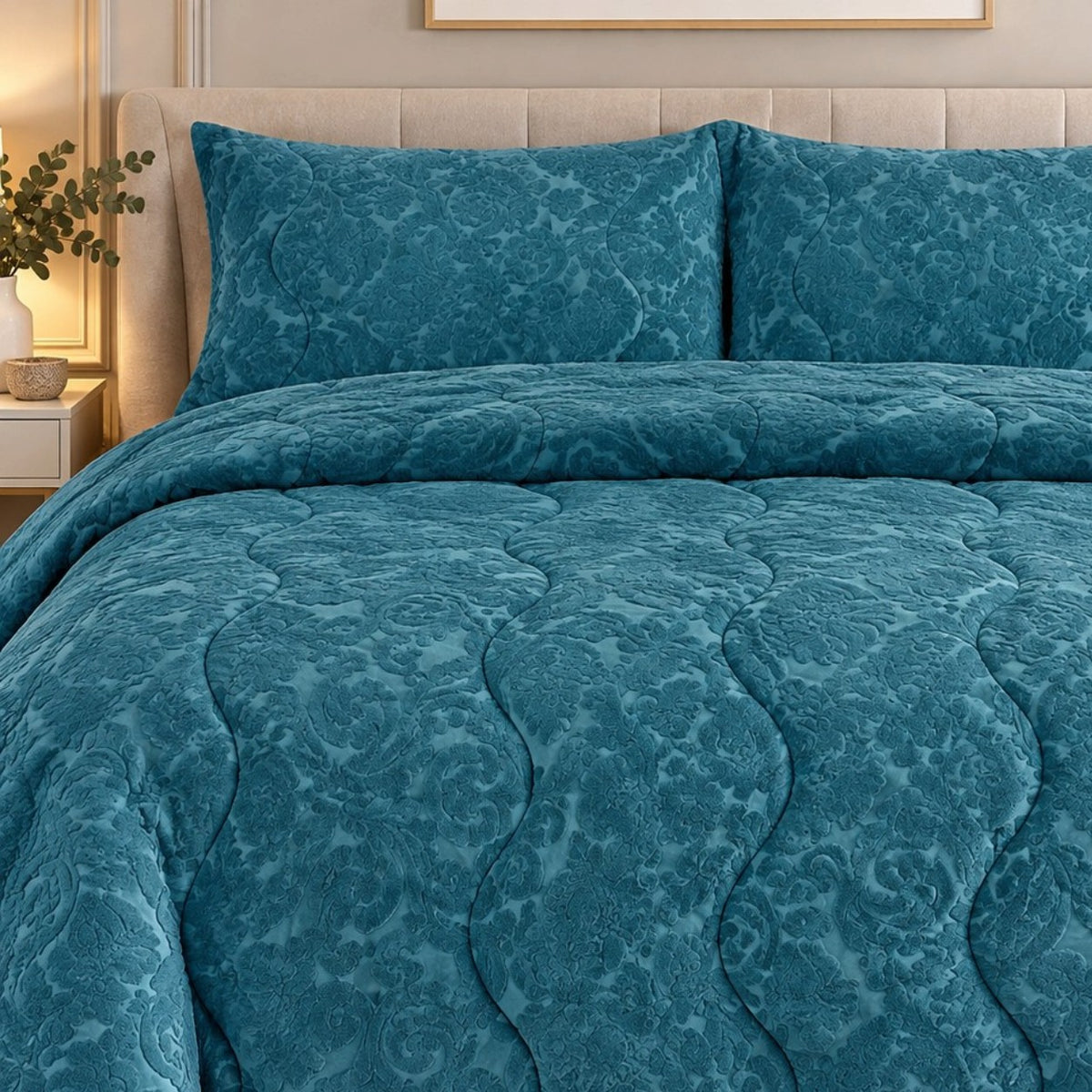 Trapunta Matrimoniale Dayane Effetto Velluto Jacquard 300 g/m² con Federe Coordinate - L'Atelier17