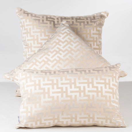 Tris Cuscini Arredo Trendy 40x40/50x50/30x50 - Via Roma 60