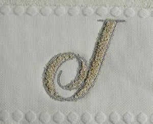 Asciugamani Alfabeto Vingi Set 1+1 in Spugna Cotone 450 gr Panna Personalizzati