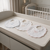 Bavetta in Piquet Neonato con Fiocco Ricamato 100% Cotone art. IR235/1 - Irge Baby
